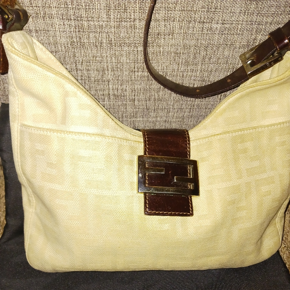 Pre loved Fendi shoulder bag